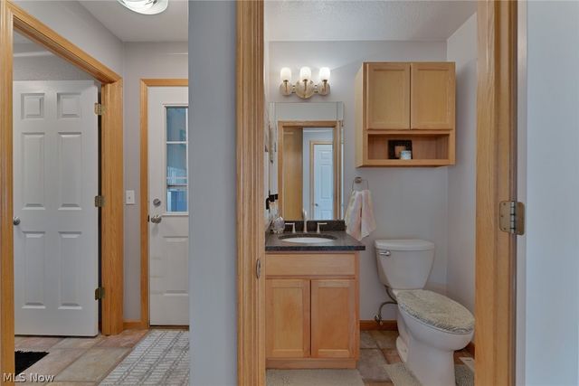 4200 W Candy Apple Court, New Middletown, OH 44442