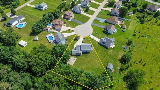 4200 W Candy Apple Court, New Middletown, OH 44442