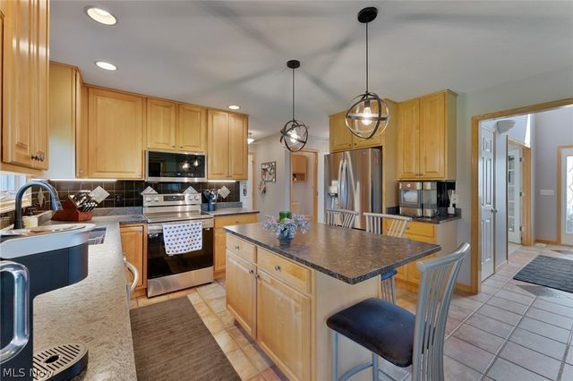 4200 W Candy Apple Court, New Middletown, OH 44442