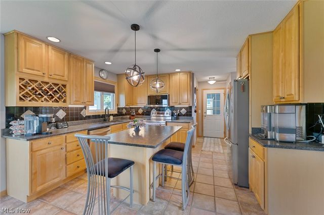 4200 W Candy Apple Court, New Middletown, OH 44442