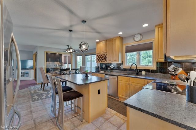 4200 W Candy Apple Court, New Middletown, OH 44442