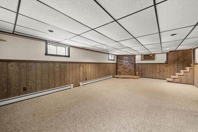 25 Andrew Ave, Taunton, MA 02780