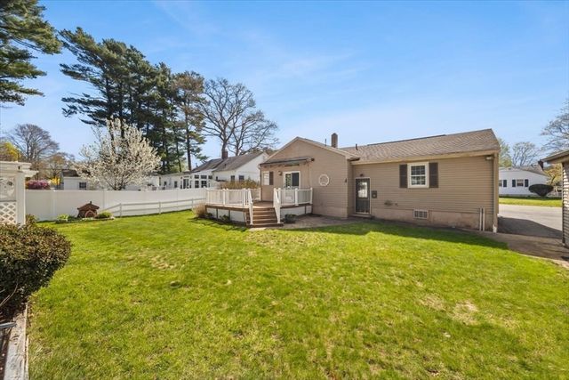 25 Andrew Ave, Taunton, MA 02780