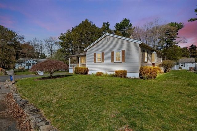 25 Andrew Ave, Taunton, MA 02780