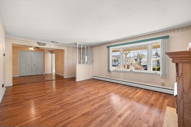 25 Andrew Ave, Taunton, MA 02780