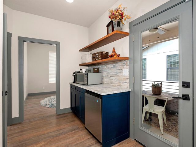 1136 Hauptstrasse, New Braunfels, TX 78130