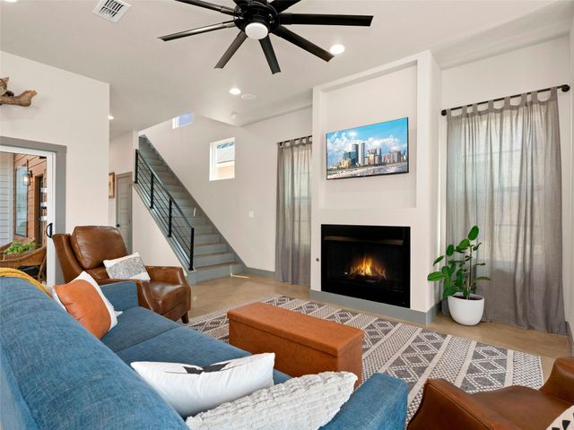 1136 Hauptstrasse, New Braunfels, TX 78130