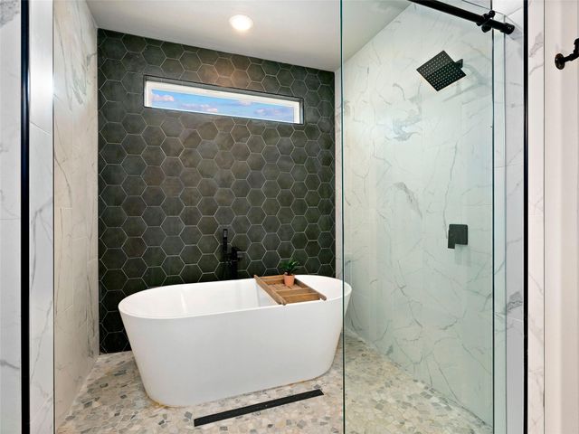 1136 Hauptstrasse, New Braunfels, TX 78130