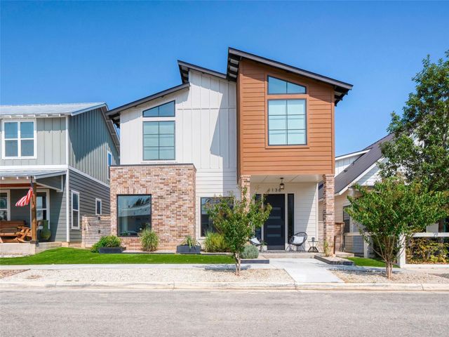 1136 Hauptstrasse, New Braunfels, TX 78130