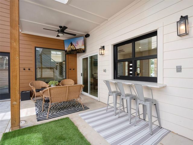 1136 Hauptstrasse, New Braunfels, TX 78130