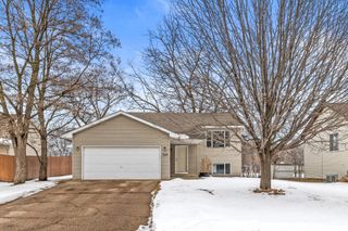 529 5th Avenue E, Shakopee, MN 55379