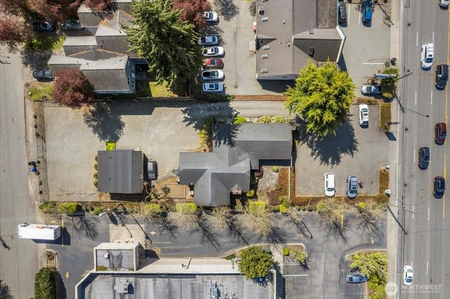 6915 Evergreen Way, Everett, WA 98203