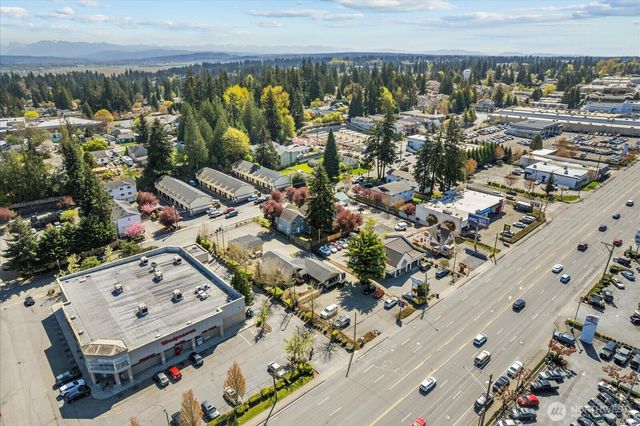 6915 Evergreen Way, Everett, WA 98203