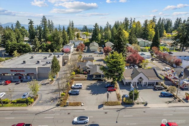 6915 Evergreen Way, Everett, WA 98203