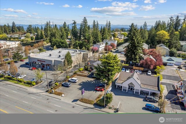 6915 Evergreen Way, Everett, WA 98203