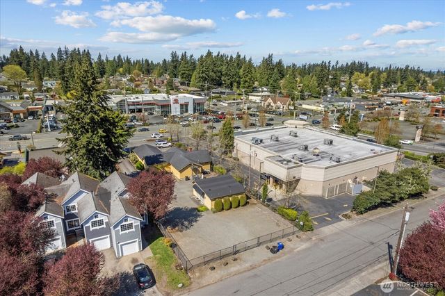 6915 Evergreen Way, Everett, WA 98203