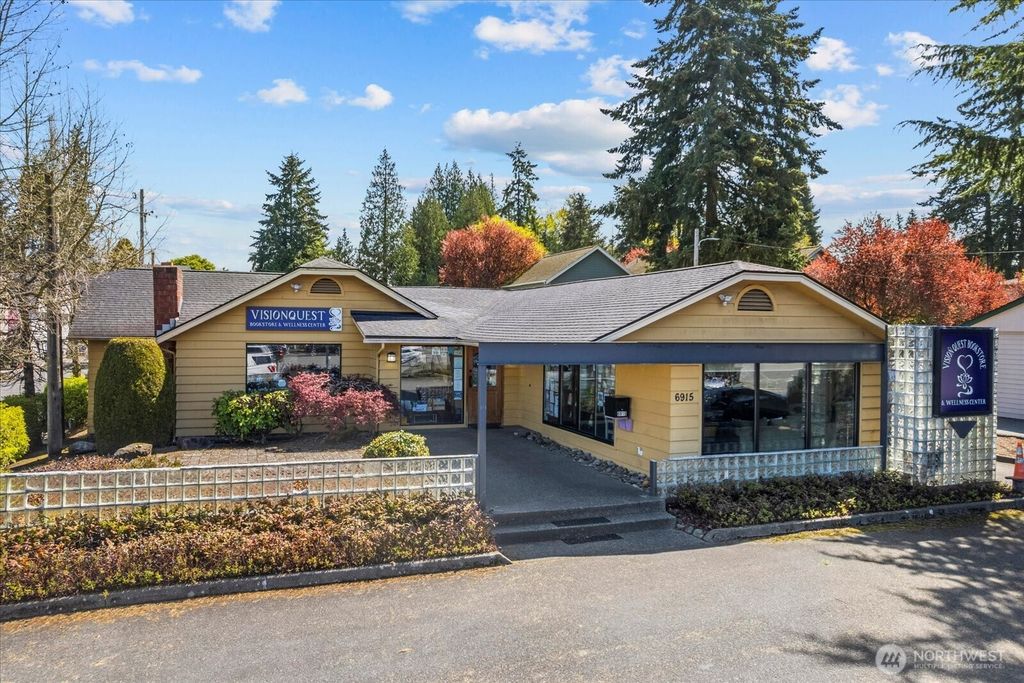 6915 Evergreen Way, Everett, WA 98203