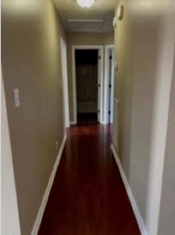 1351 Whitt Ln, Clarksville, TN 37042