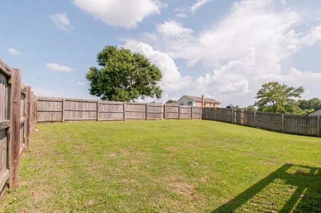 1351 Whitt Ln, Clarksville, TN 37042