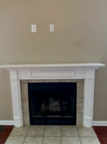 1351 Whitt Ln, Clarksville, TN 37042
