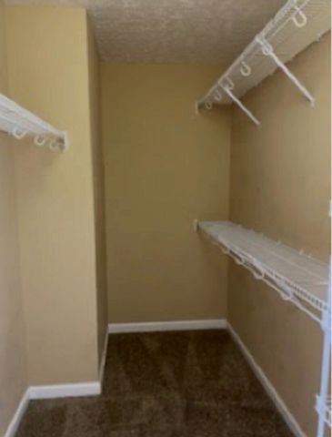 1351 Whitt Ln, Clarksville, TN 37042