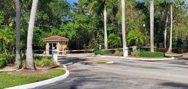 5620 NW 61st Street 1207, Coconut Creek, FL 33073