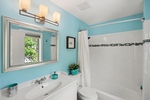 921 Dartmouth Avenue SE, Minneapolis, MN 55414