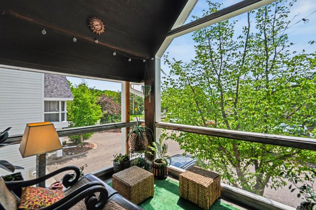 921 Dartmouth Avenue SE, Minneapolis, MN 55414