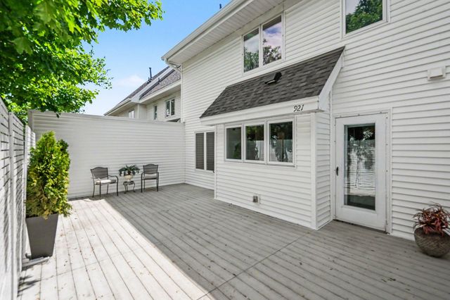 921 Dartmouth Avenue SE, Minneapolis, MN 55414
