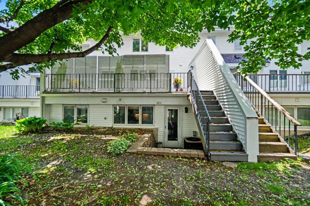 921 Dartmouth Avenue SE, Minneapolis, MN 55414