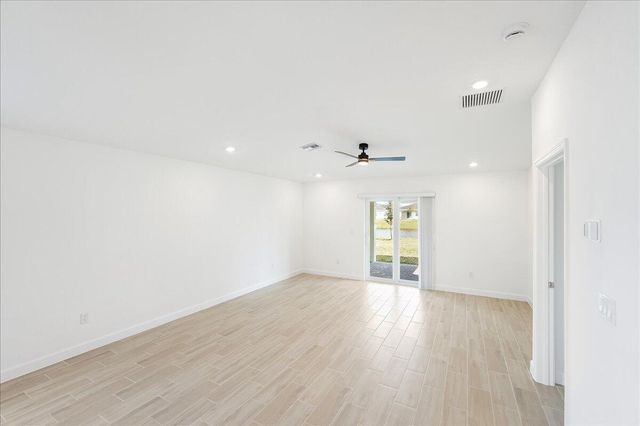 6331 NW Windwood Way, Jensen Beach, FL 34957