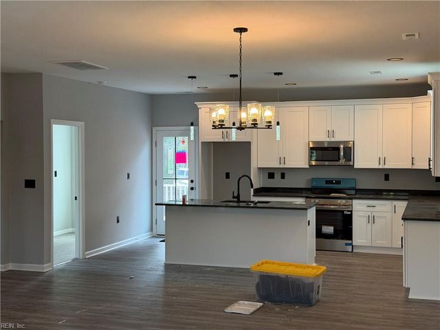 9607 12th Bay ST, Norfolk, VA 23518