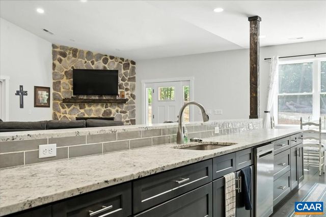 1568 BENT CREEK RD, Concord, VA 24538