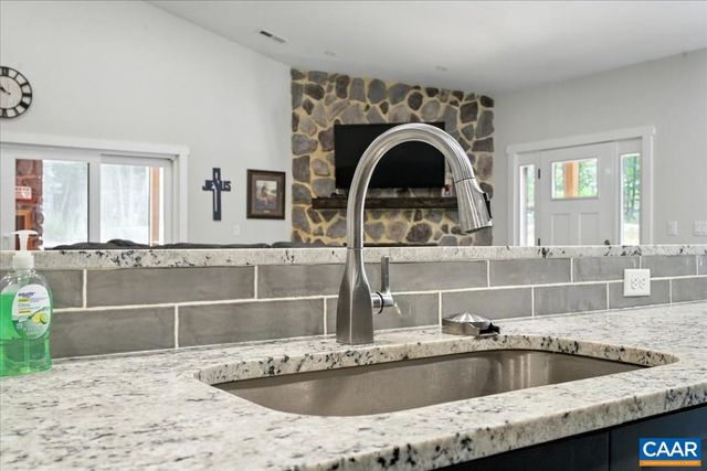 1568 BENT CREEK RD, Concord, VA 24538