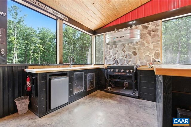 1568 BENT CREEK RD, Concord, VA 24538