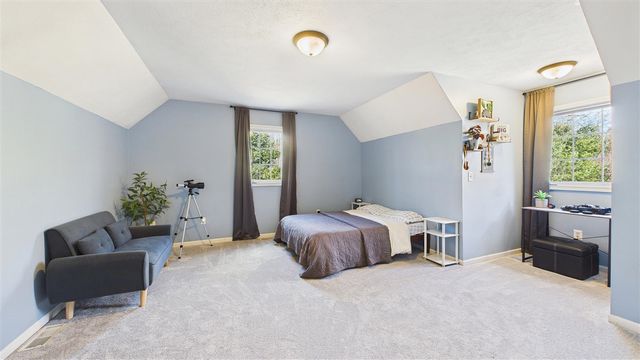 10345 Red Oak Ridge, Howard City, MI 49329