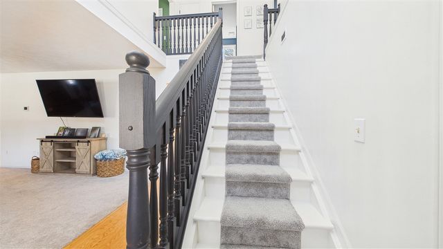 10345 Red Oak Ridge, Howard City, MI 49329