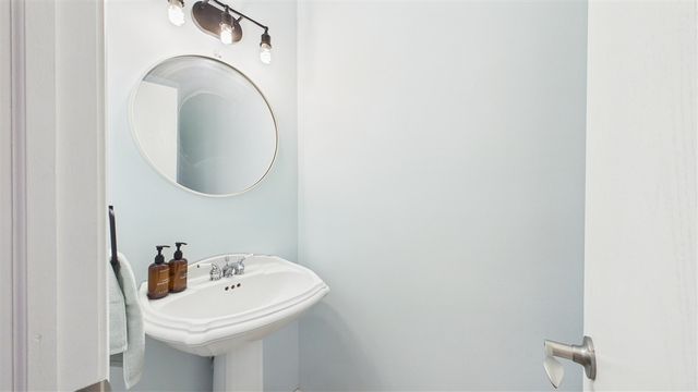 10345 Red Oak Ridge, Howard City, MI 49329