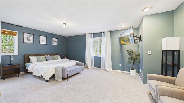 10345 Red Oak Ridge, Howard City, MI 49329