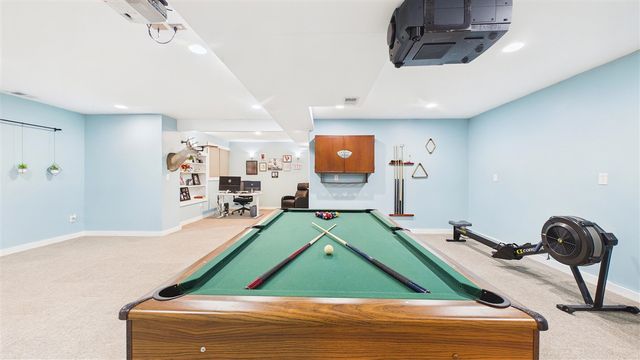 10345 Red Oak Ridge, Howard City, MI 49329