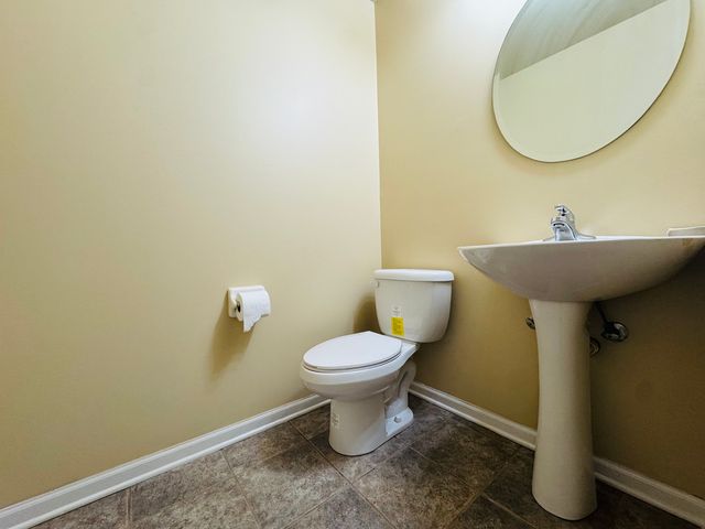 408 Clifton Lane, Bolingbrook, IL 60440
