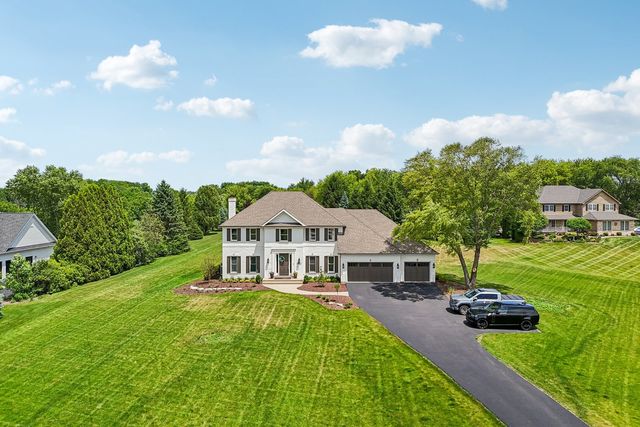 5N619 Farrier Point Lane, St. Charles, IL 60175