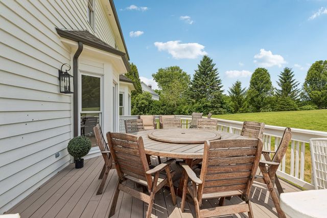 5N619 Farrier Point Lane, St. Charles, IL 60175