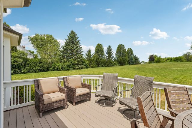5N619 Farrier Point Lane, St. Charles, IL 60175