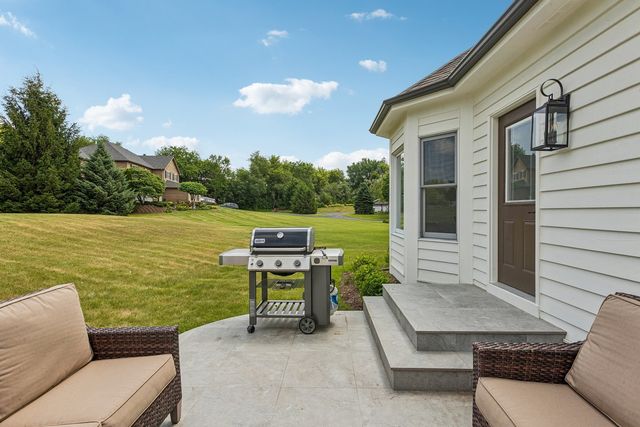 5N619 Farrier Point Lane, St. Charles, IL 60175