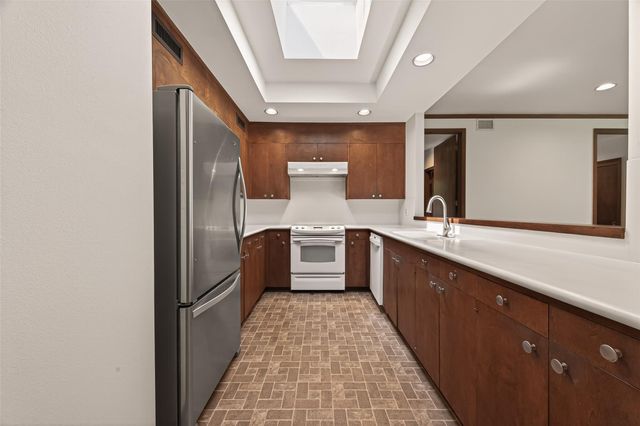 10614 Fairlane Drive, Houston, TX 77024