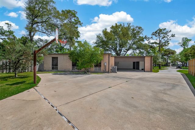 10614 Fairlane Drive, Houston, TX 77024