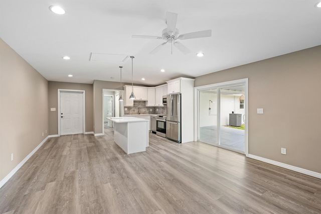 19144 SE Arnold Drive, Tequesta, FL 33469