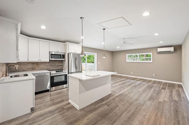 19144 SE Arnold Drive, Tequesta, FL 33469