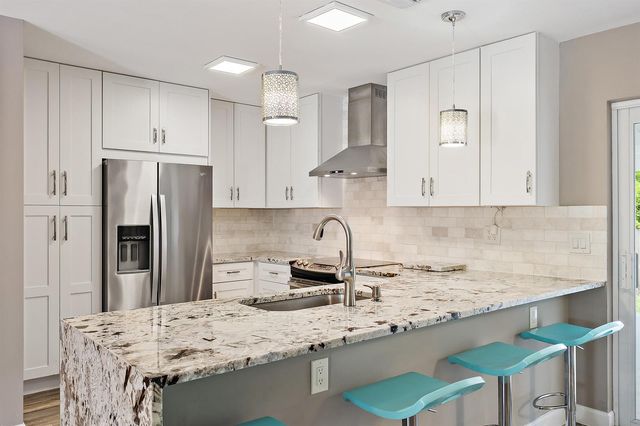 19144 SE Arnold Drive, Tequesta, FL 33469